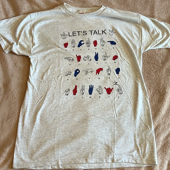 Gently worn American Sign Language Alphabet T-Shirt, Name: Sandra, Size L 🤟🏼 - Picture 1 of 6